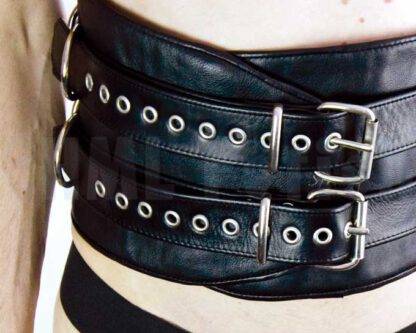 Ceinture de bondage large en cuir