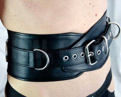 Ceinture de bondage large en cuir