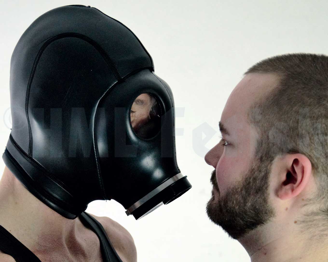 Cagoule en néoprène avec masque à gaz BDSM