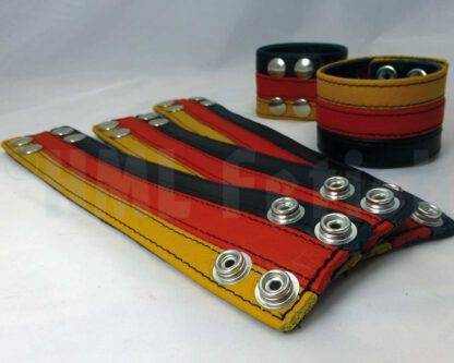 5 cm Leather Wristlet black-red-gold