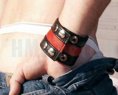 Armband-Börse mit farbigem Streifen