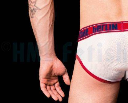 barcode Brief Kentish-Town white-blue-red